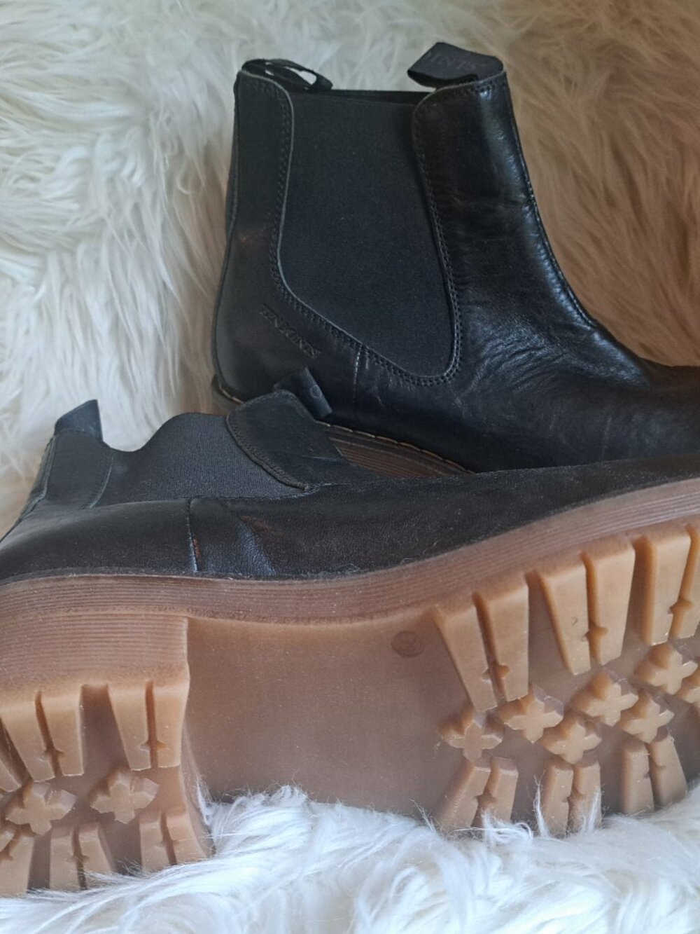 Boots - Picture 2 of 5